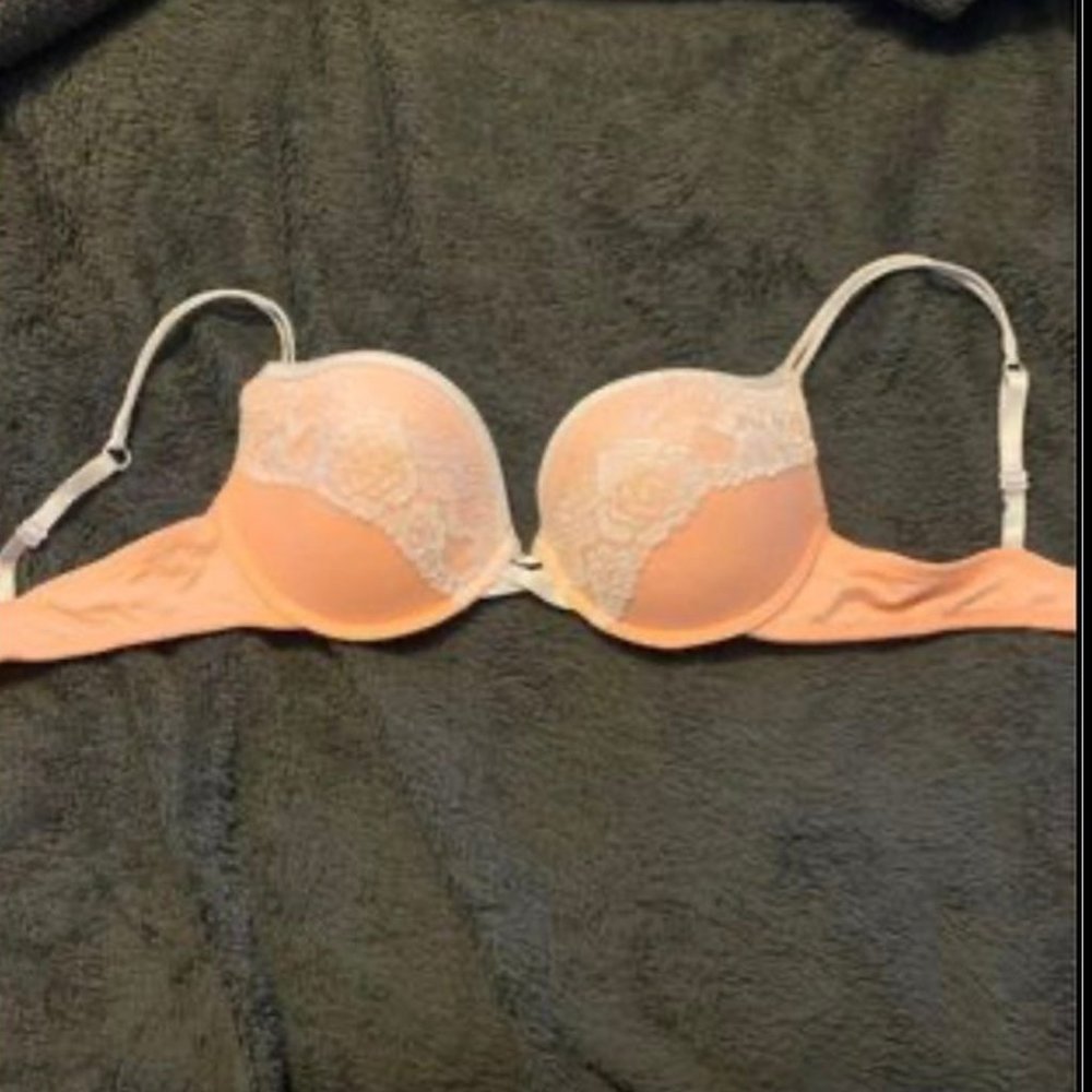 VS Orange lace bra